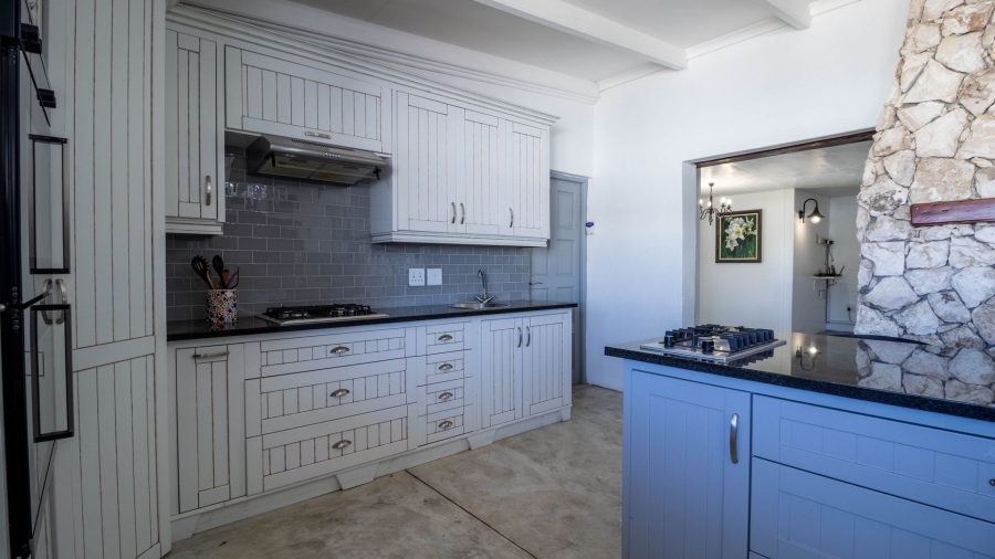 6 Bedroom Property for Sale in Jacobsbaai Western Cape